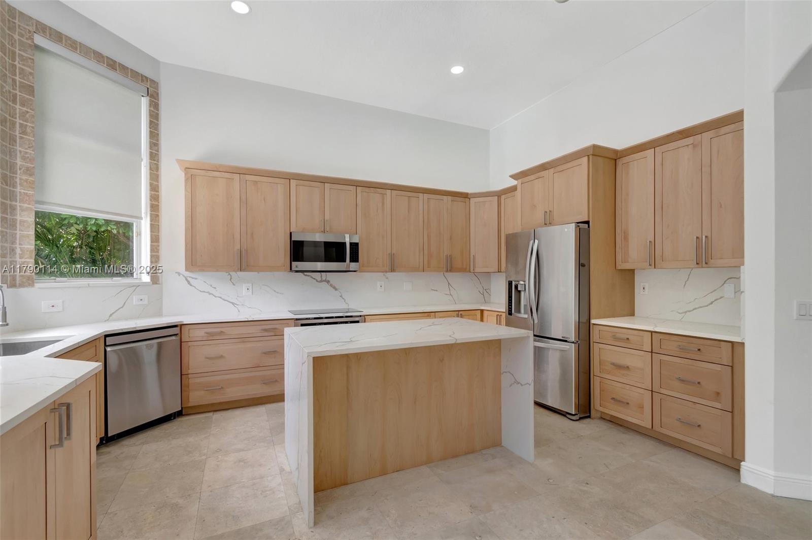 8244 Lakeview Dr, West Palm Beach, Florida image 25