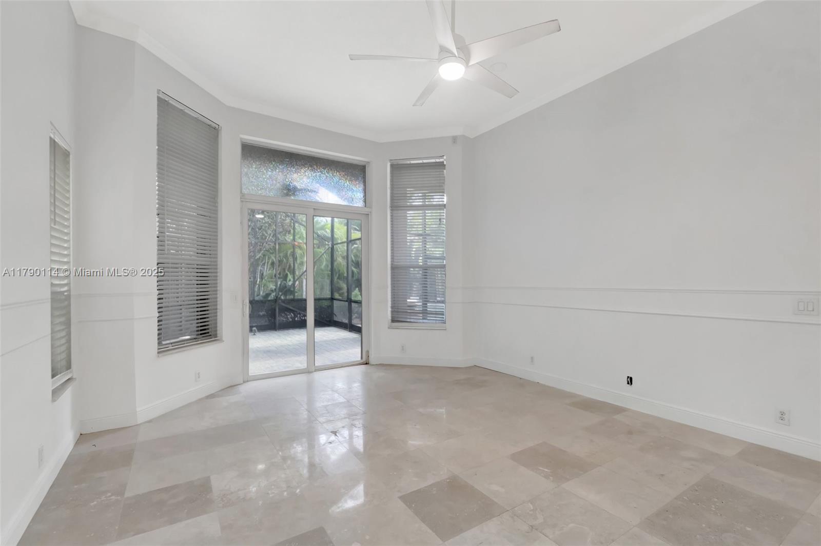 8244 Lakeview Dr, West Palm Beach, Florida image 33