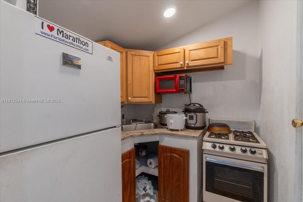 430 80th Street Ocean, Marathon, Florida image 33