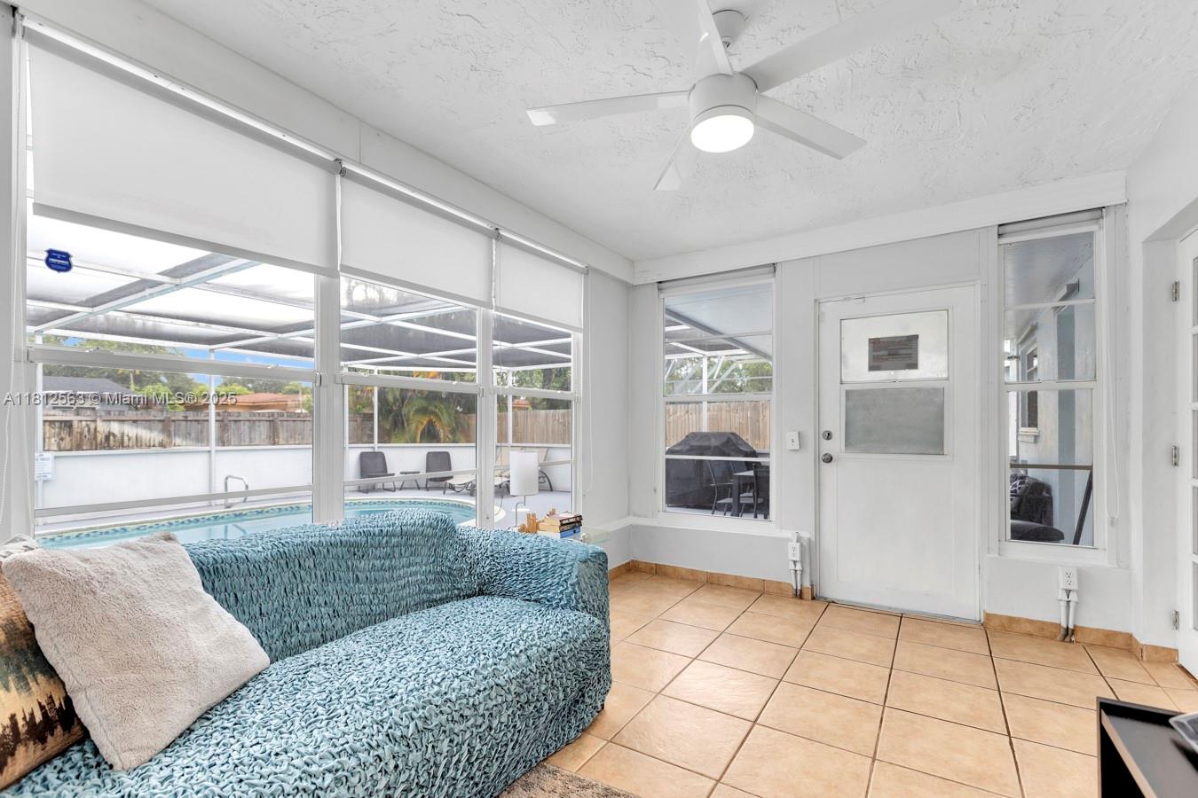 7509 Hayes St, Hollywood, Florida image 11