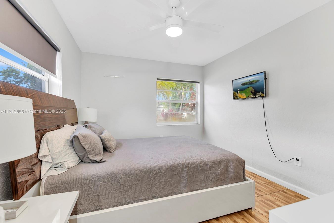 7509 Hayes St, Hollywood, Florida image 17