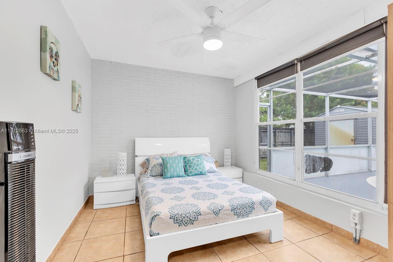 7509 Hayes St, Hollywood, Florida image 23
