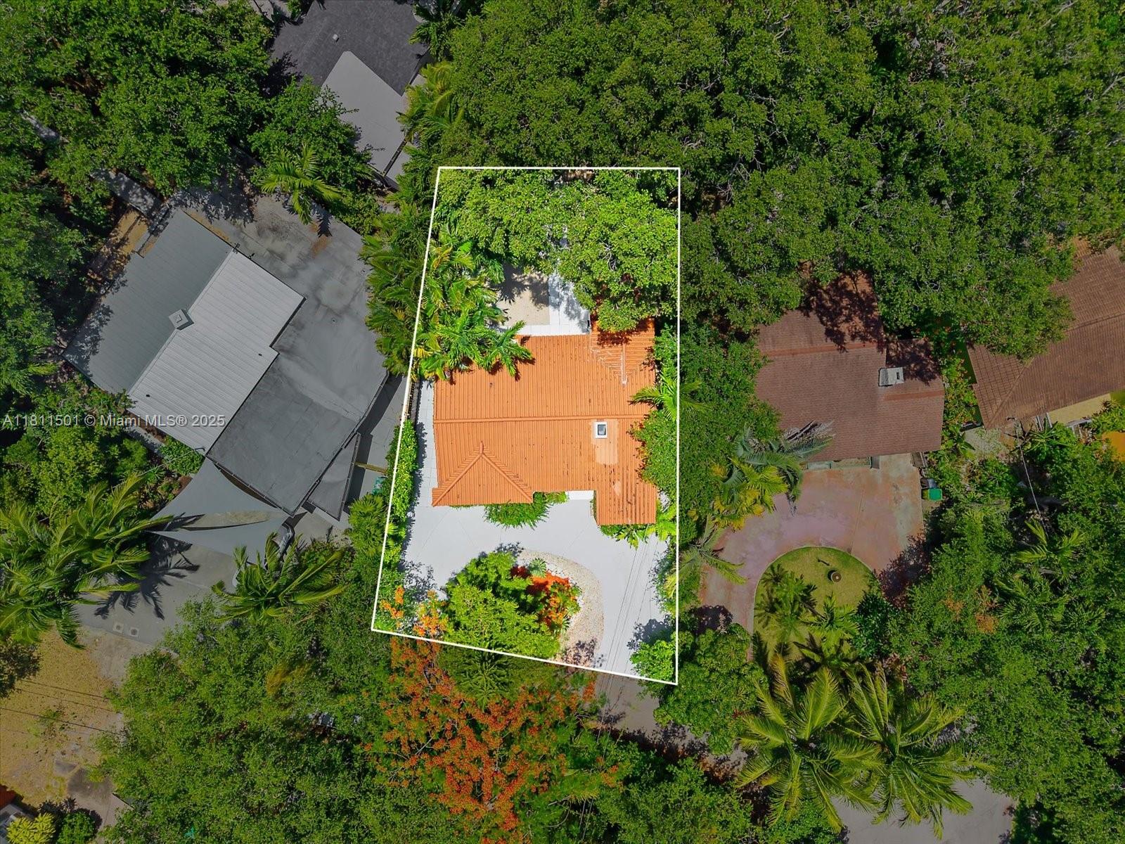 8538 NE 4th Ave, El Portal, Florida image 30