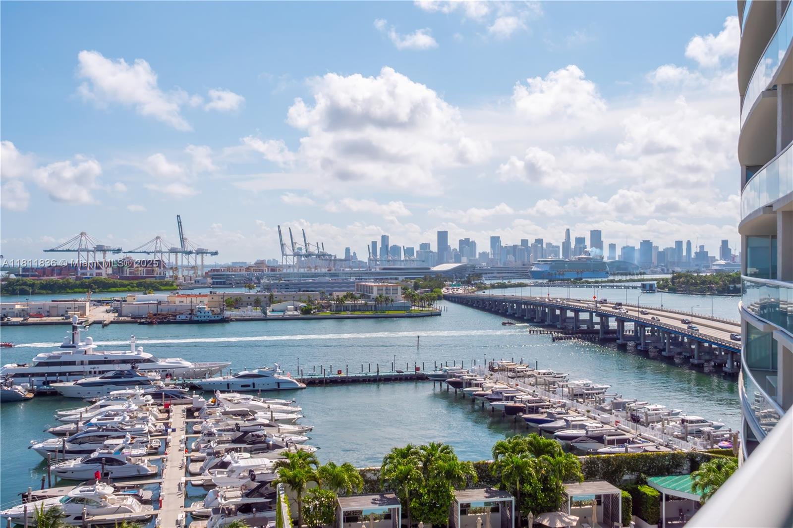 Condo for Sale in Miami Beach, FL