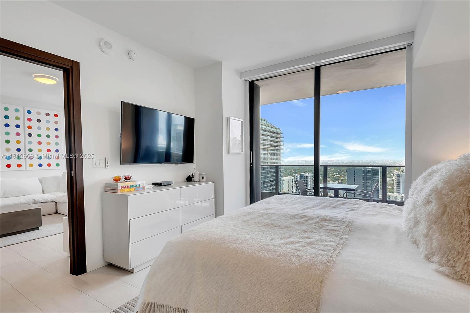 1000 Brickell Plz #3206, Miami FL 33131