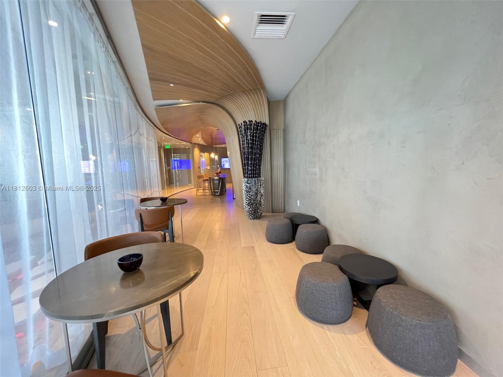 1000 Brickell Plz #3206, Miami FL 33131