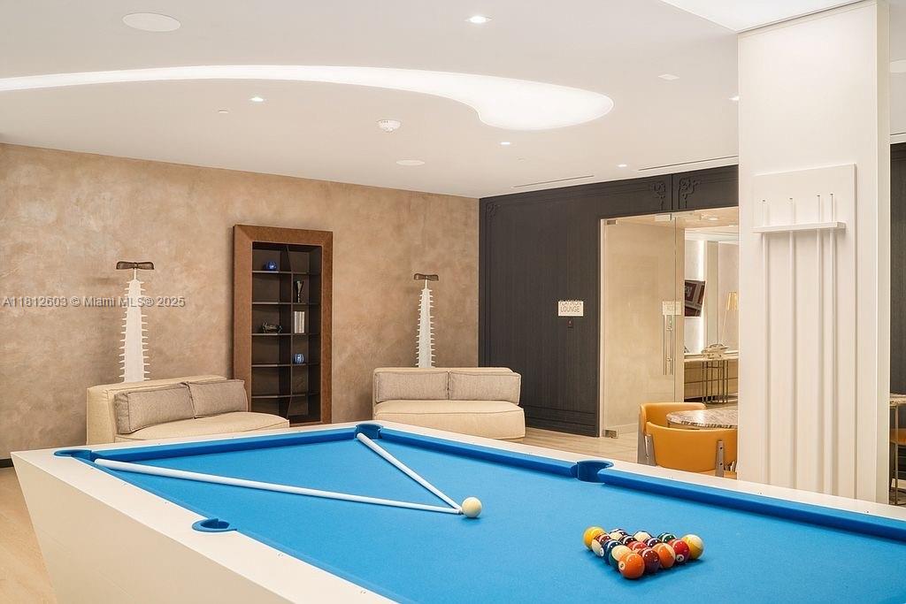 1000 Brickell Plz #3206, Miami FL 33131