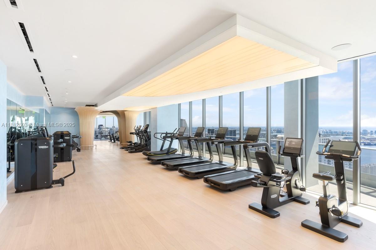 1000 Brickell Plz #3206, Miami FL 33131