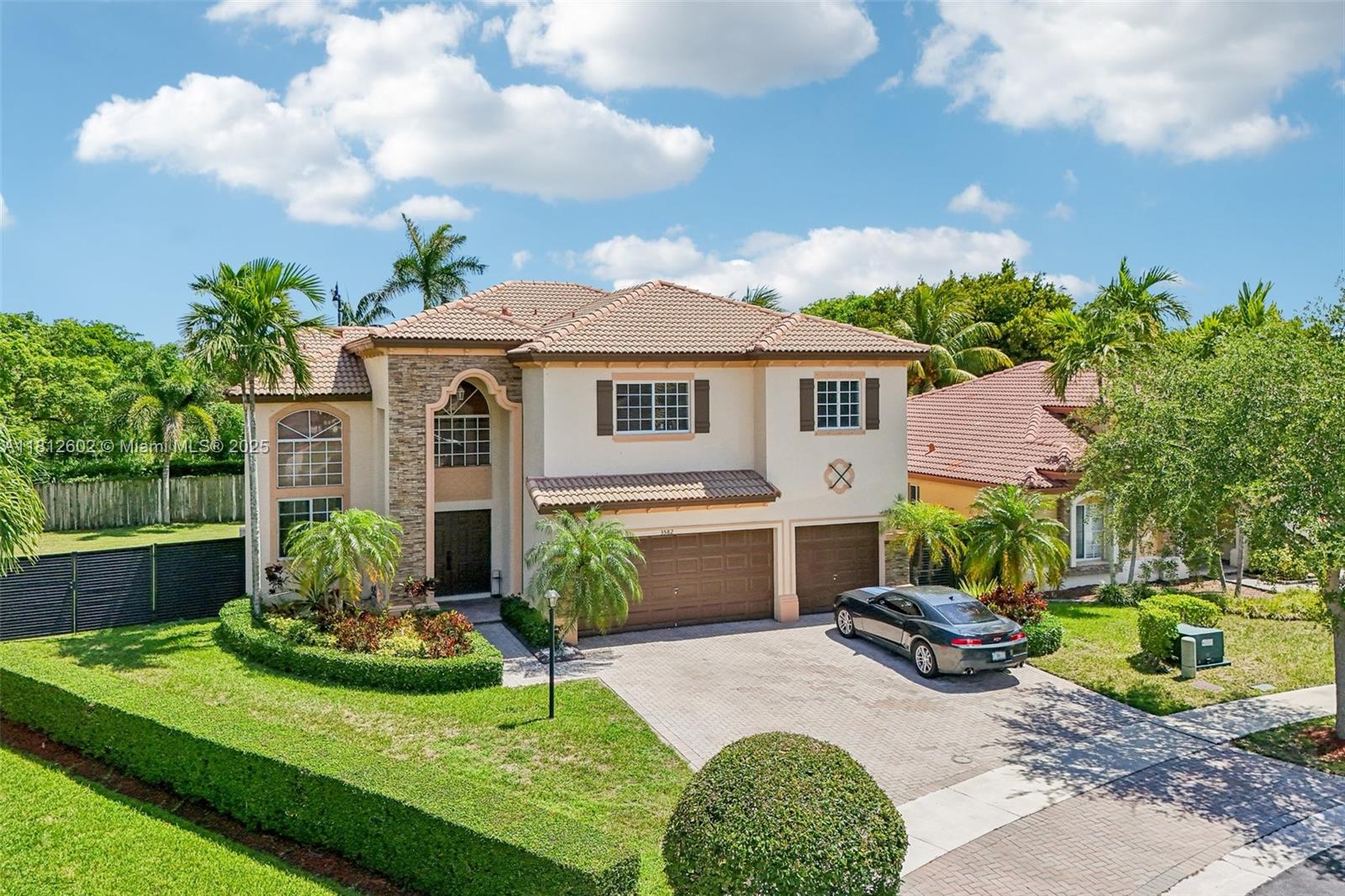 3582 NE 9th St, Homestead, Florida image 1