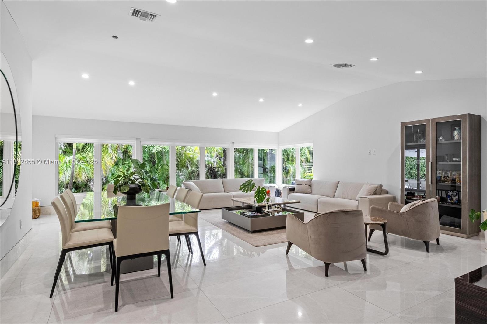 537 Marmore Ave, Coral Gables, Florida image 13