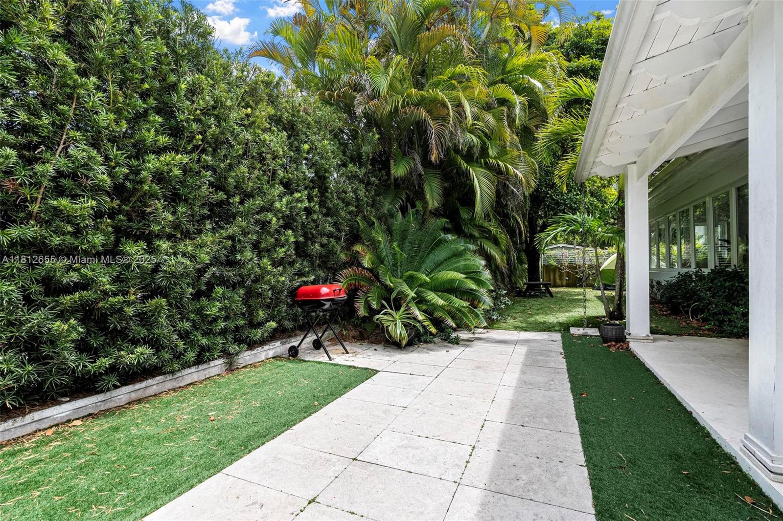537 Marmore Ave, Coral Gables, Florida image 43