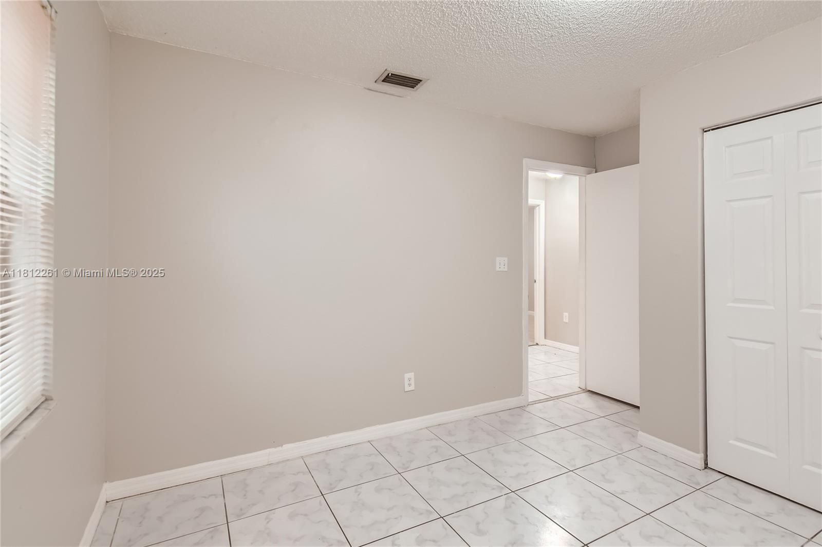 20316 NW 32nd Path, Miami Gardens, Florida image 17