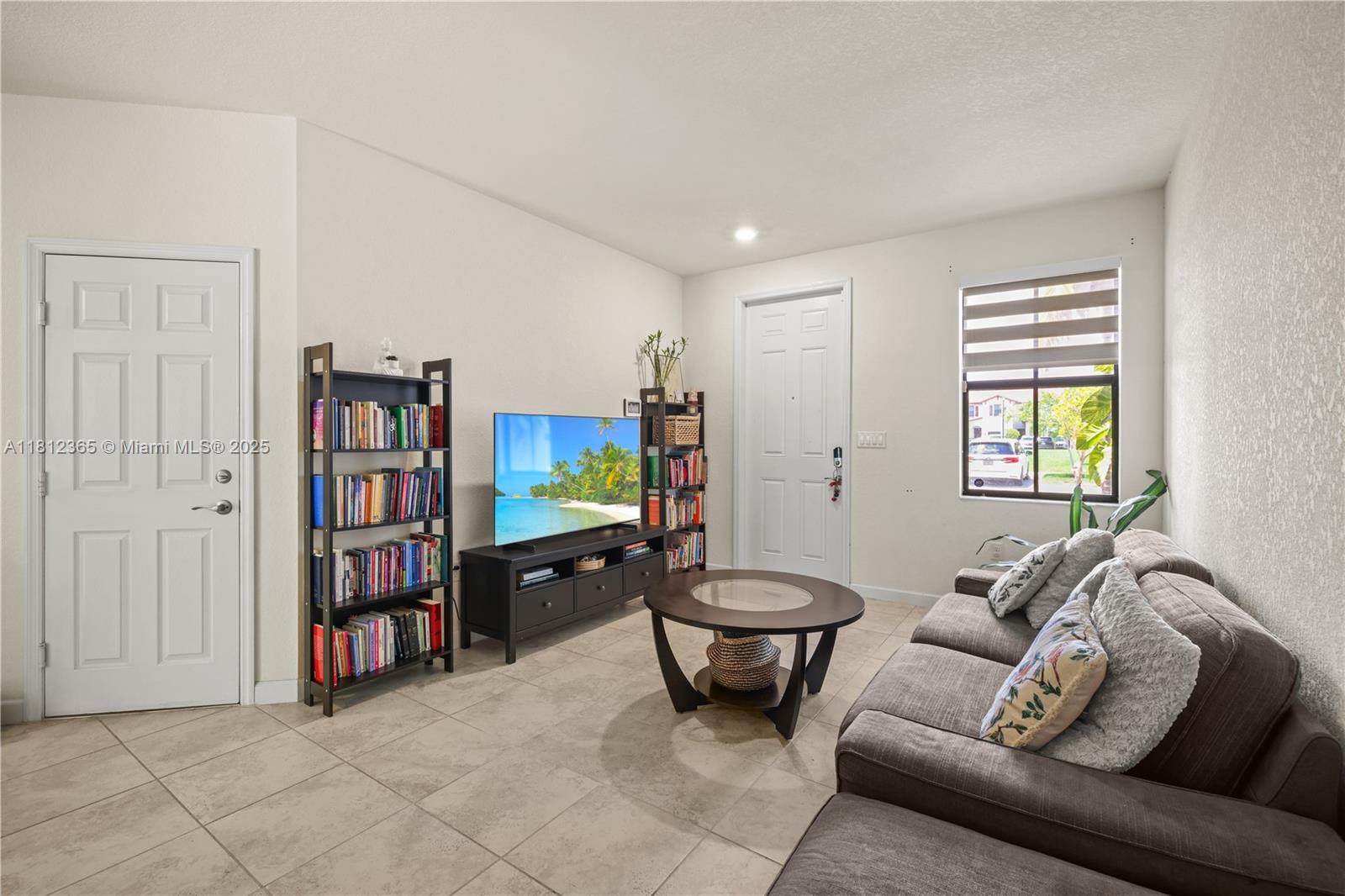3434 W 105th St, Hialeah, Florida image 14