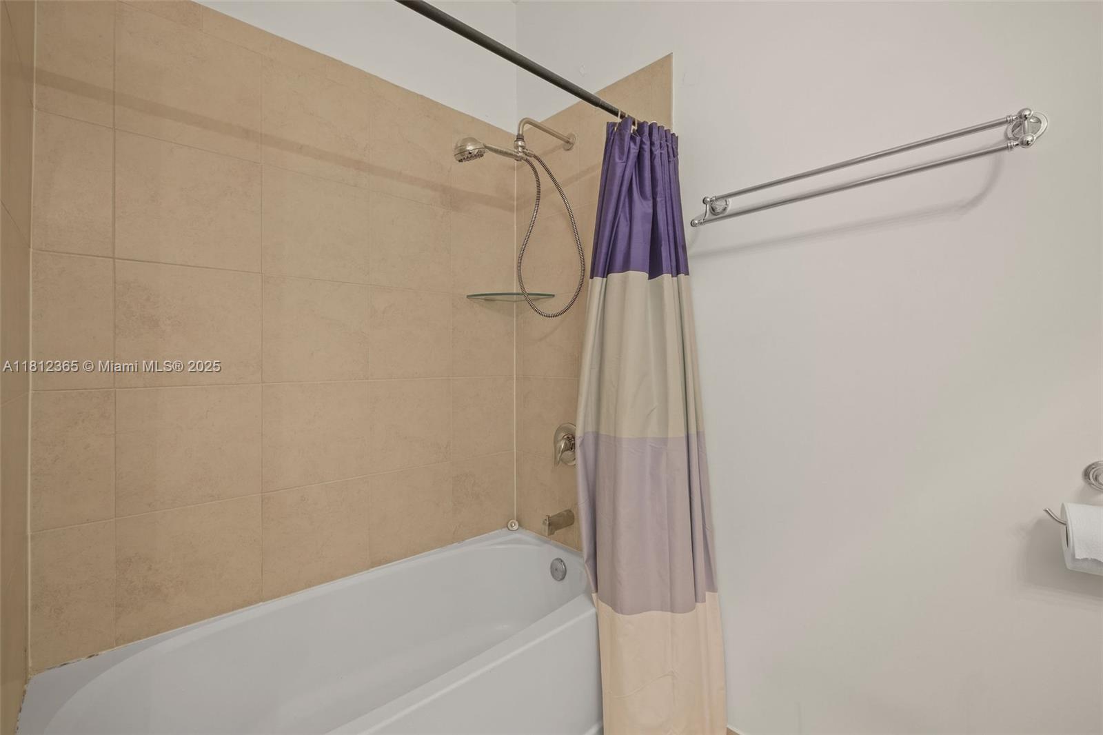 3434 W 105th St, Hialeah, Florida image 32