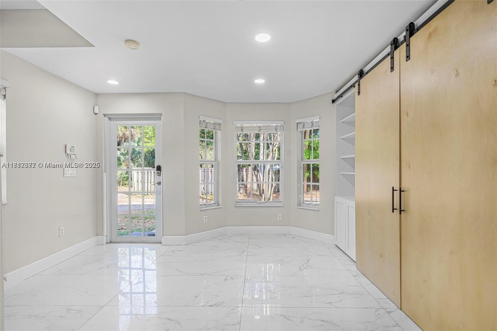 Property photo # 4