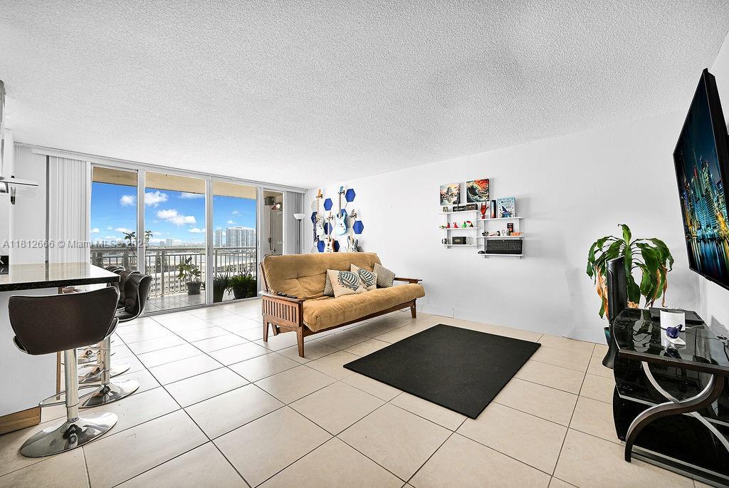 18041 Biscayne Blvd #1201, Aventura, Florida image 4