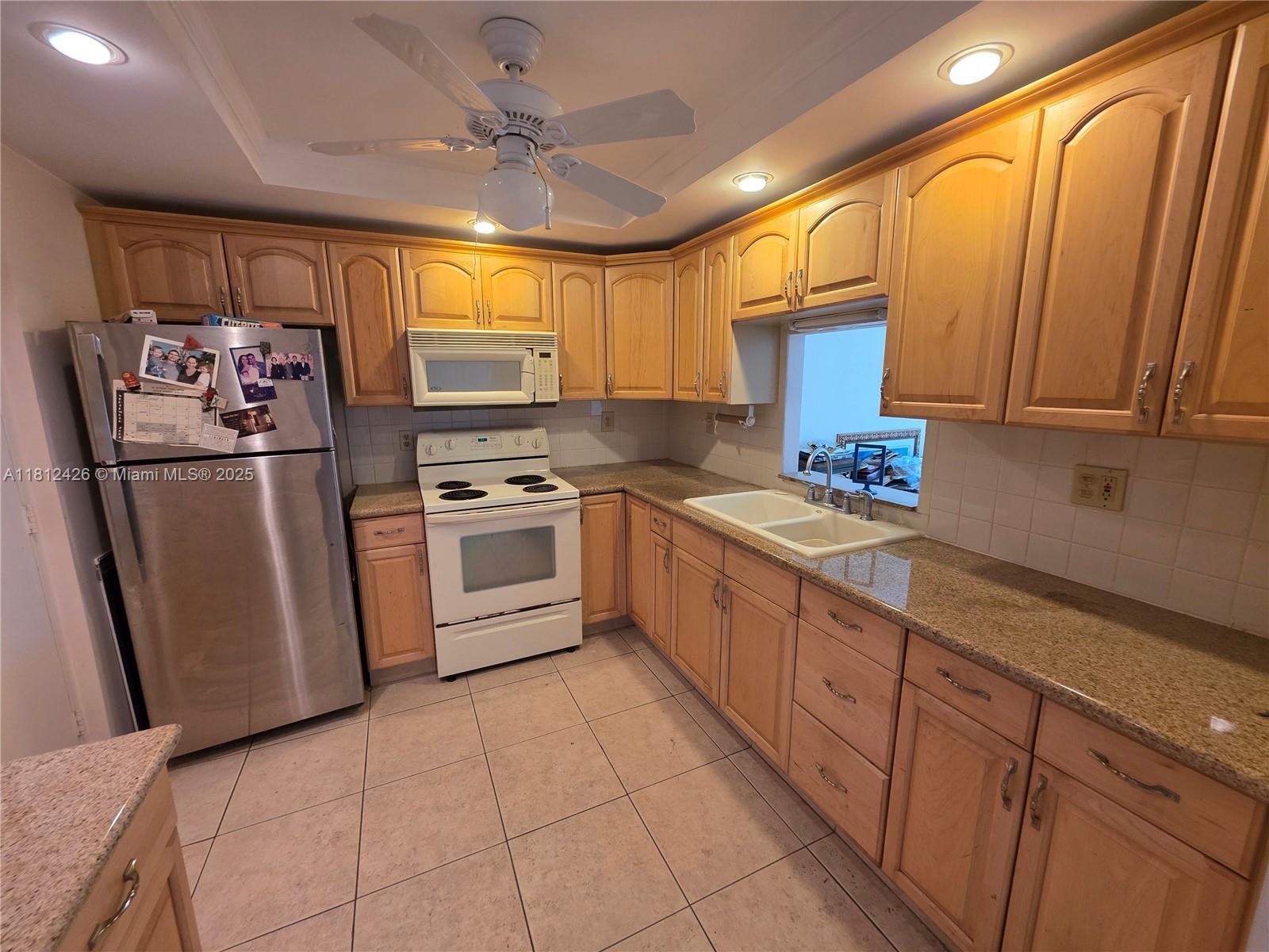 3750 NE 169th St #106, North Miami Beach, Florida image 4