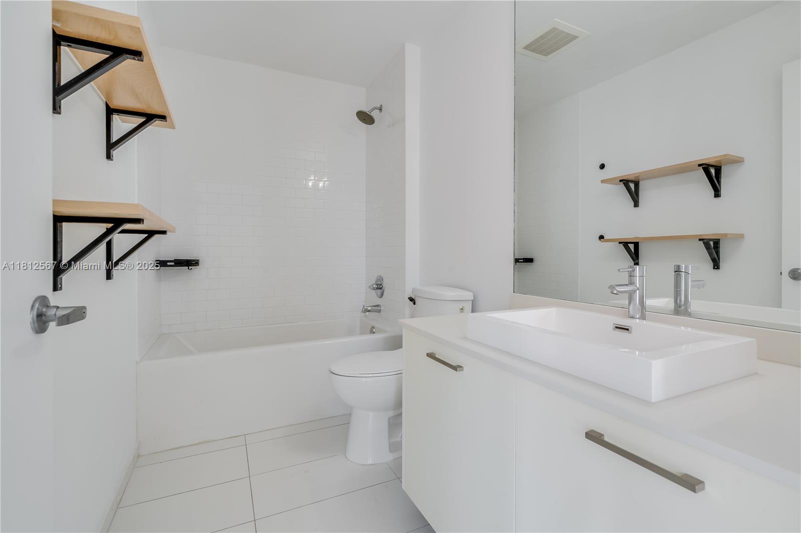 Property photo # 7