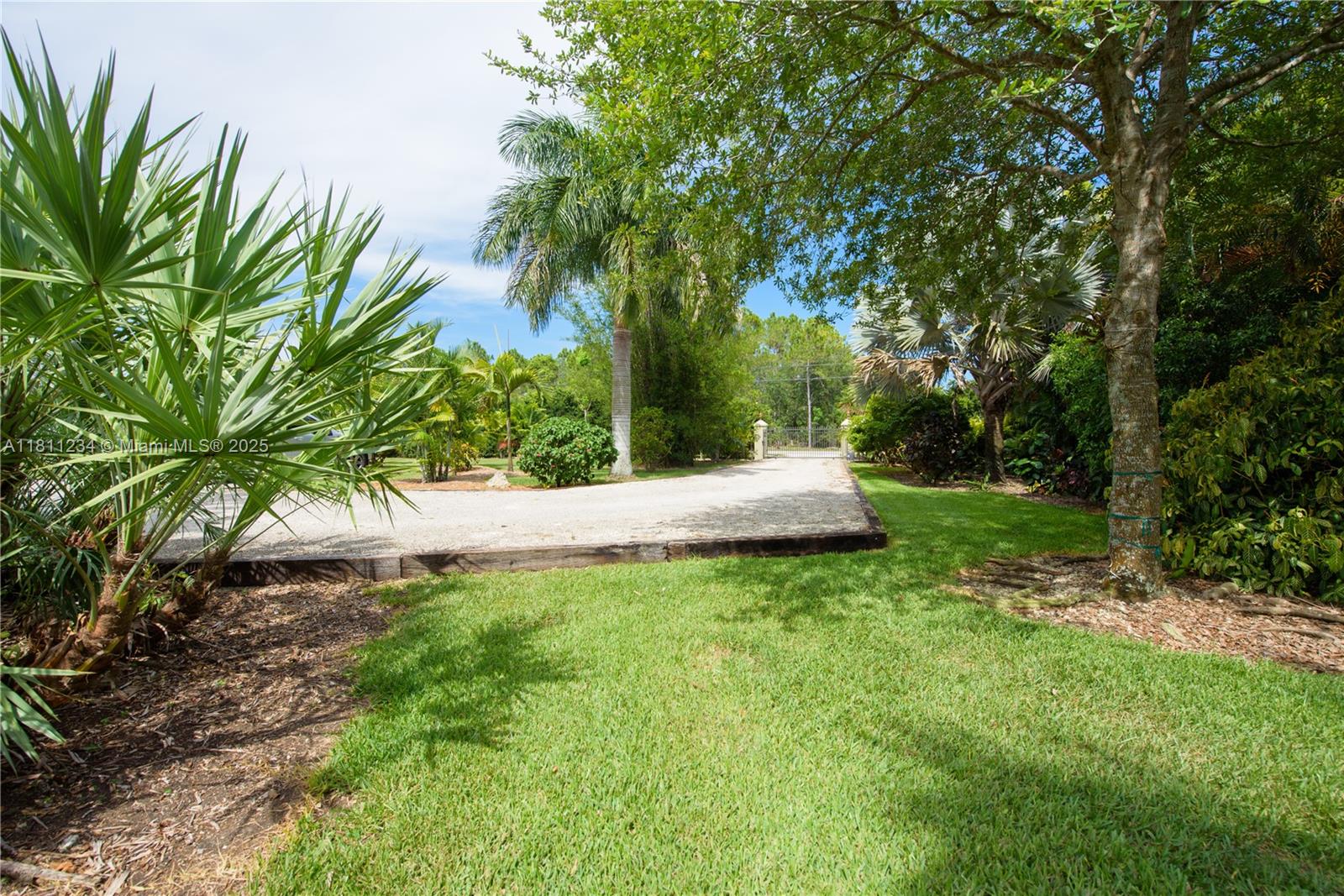 25000 SW 197th Ave, Homestead, Florida image 30