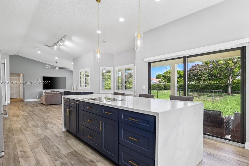 20141 8th St, Pembroke Pines, Florida 33029