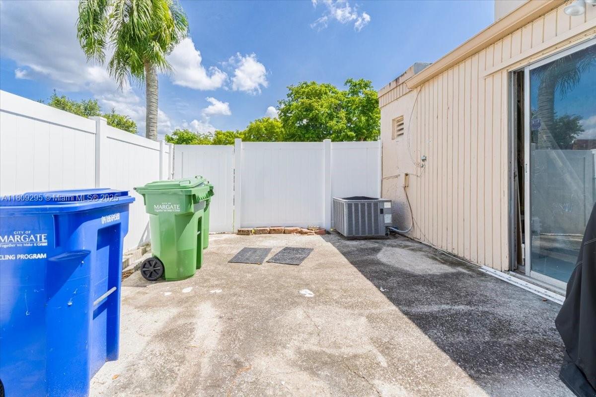 1061 NW 80th Ave #J, Margate, Florida image 11