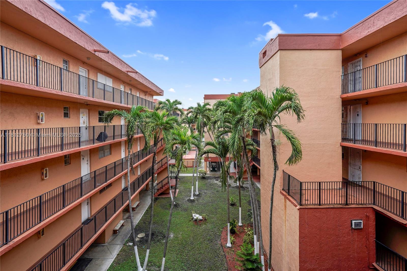 1950 W 56th St #2311B, Hialeah, Florida image 1