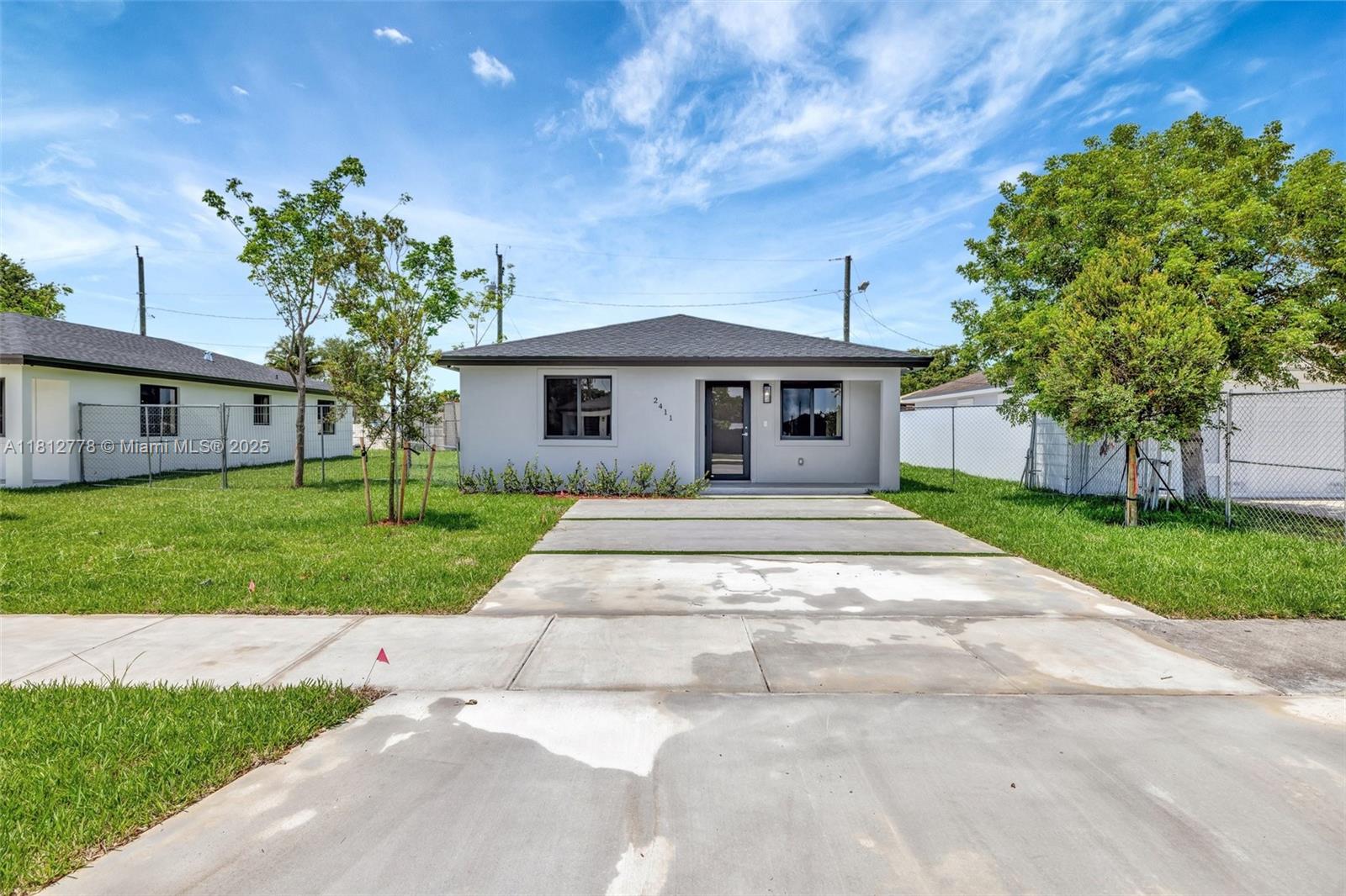 2411 NW 153 St, Miami Gardens, Florida image 1