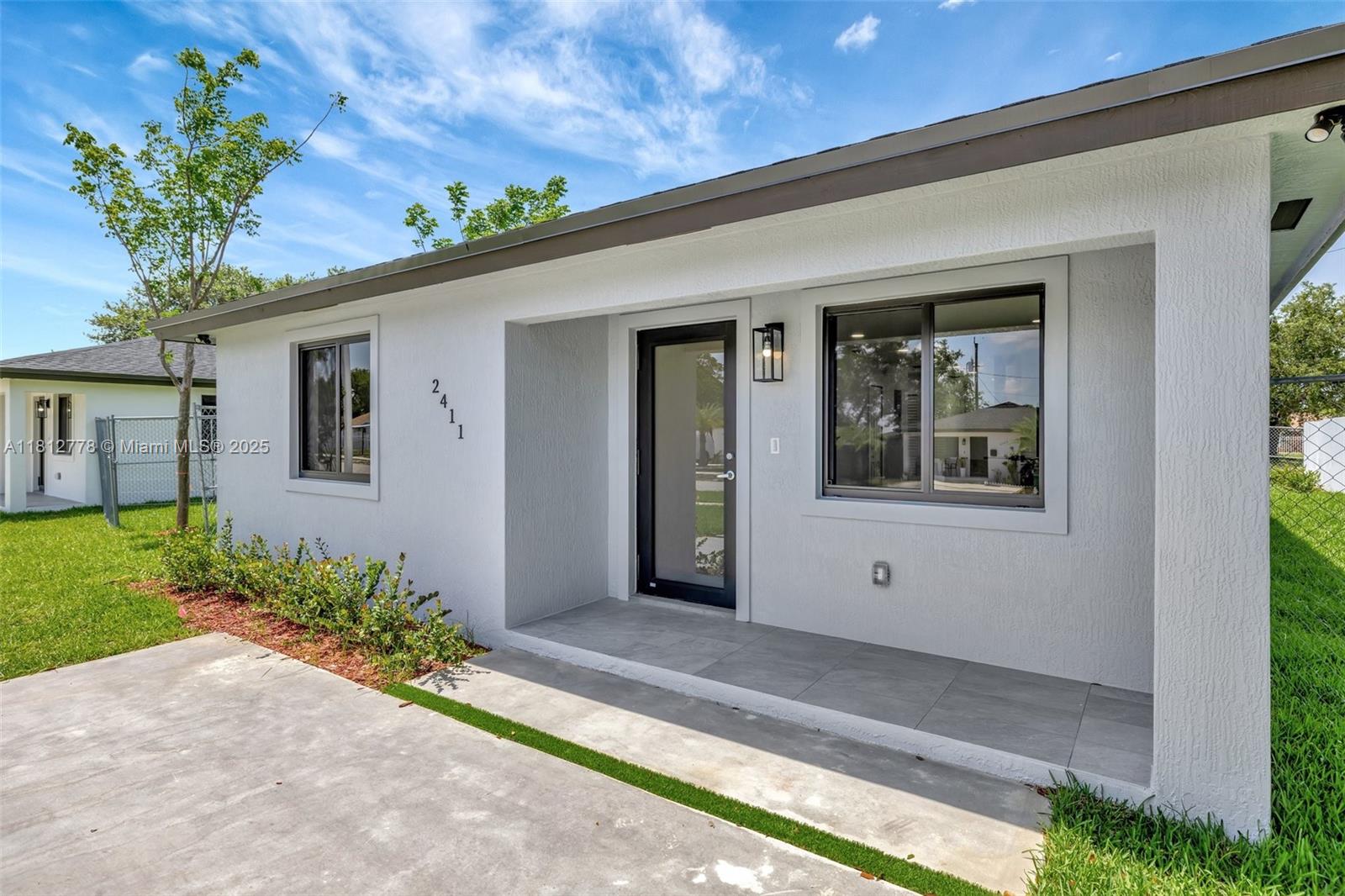 2411 NW 153 St, Miami Gardens, Florida image 3