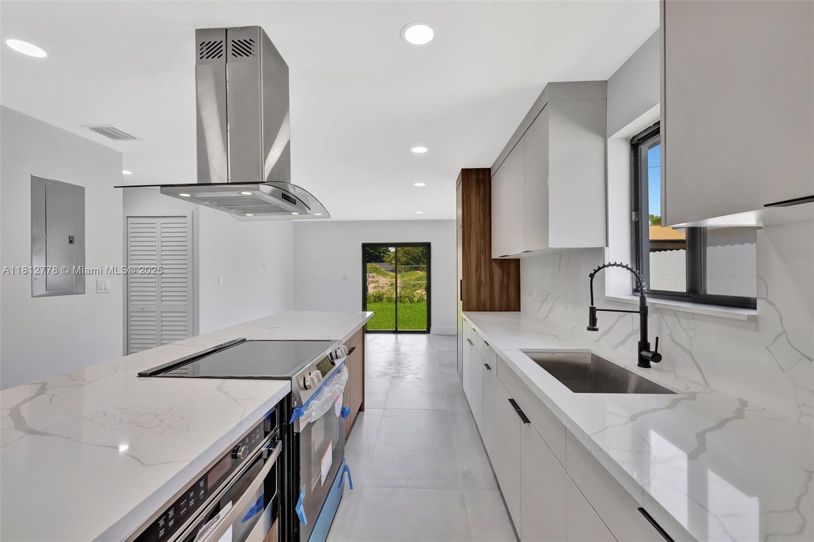 2411 NW 153 St, Miami Gardens, Florida image 34