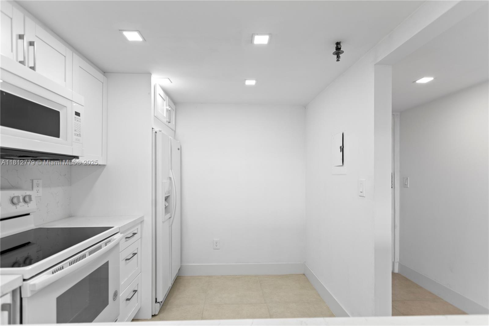 Residential, Miami, Florida image 17