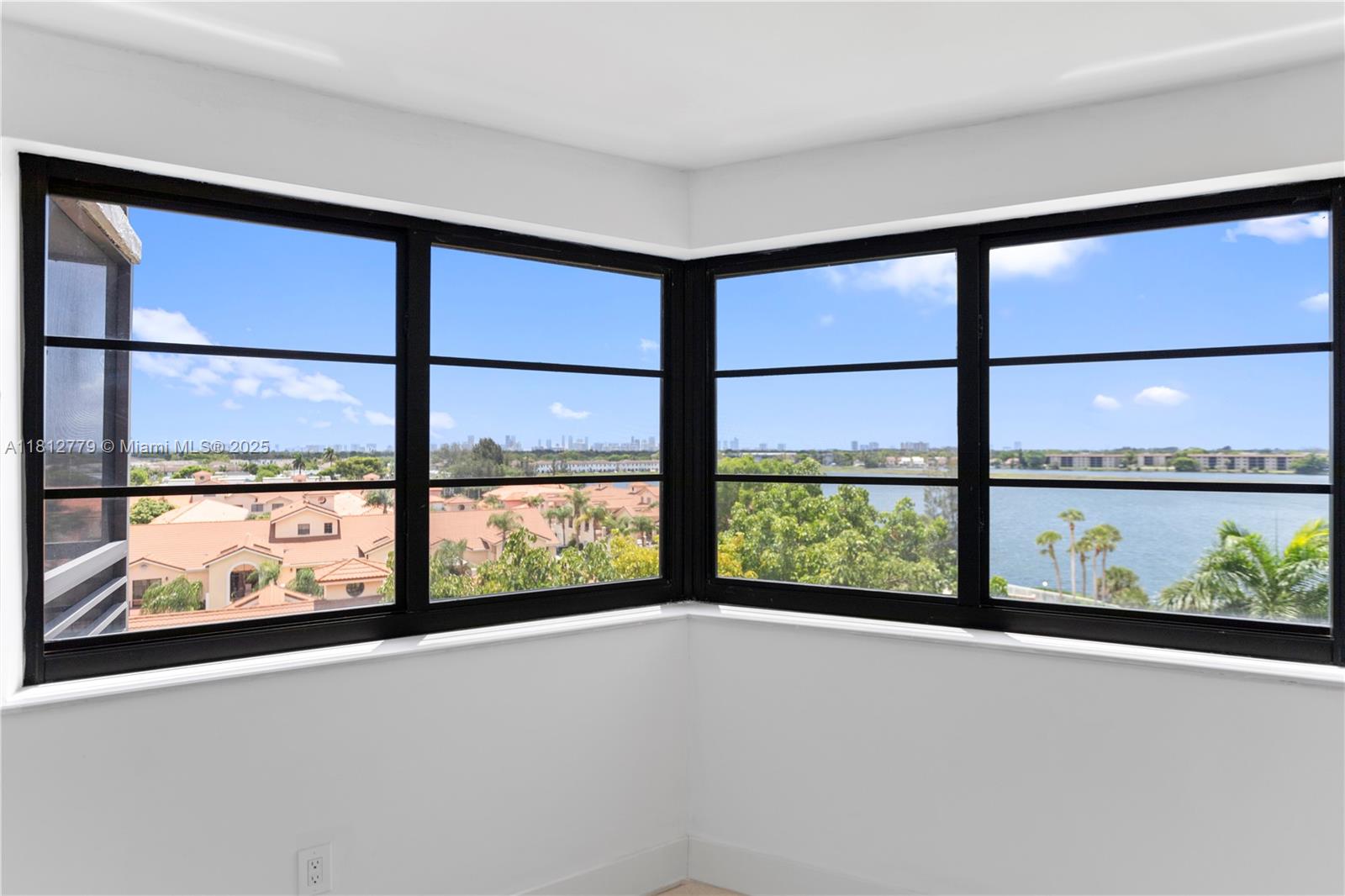 Residential, Miami, Florida image 26