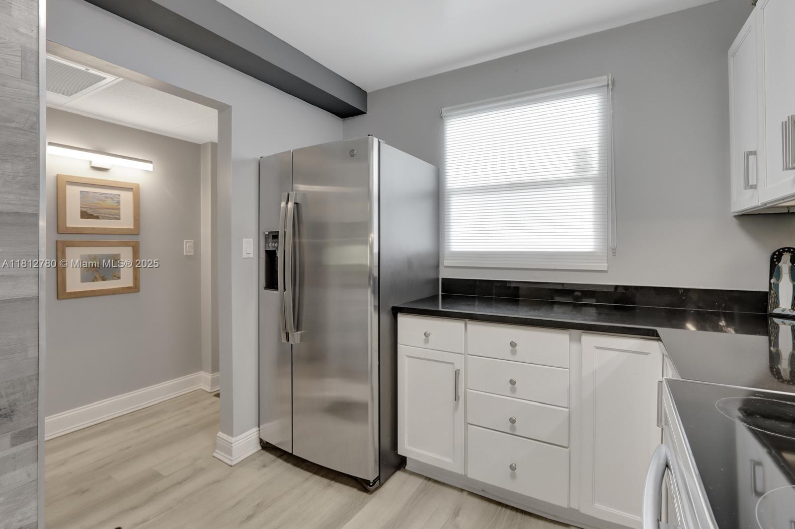 103 Royal Park Dr 3D