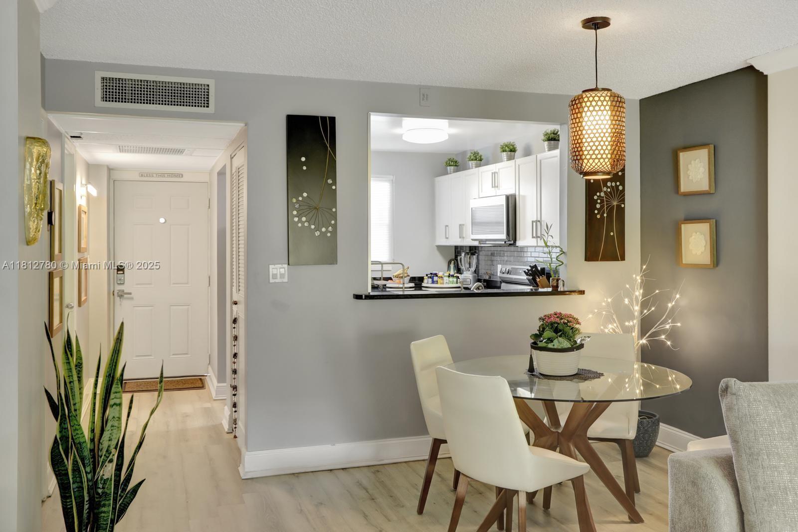 103 Royal Park Dr 3D