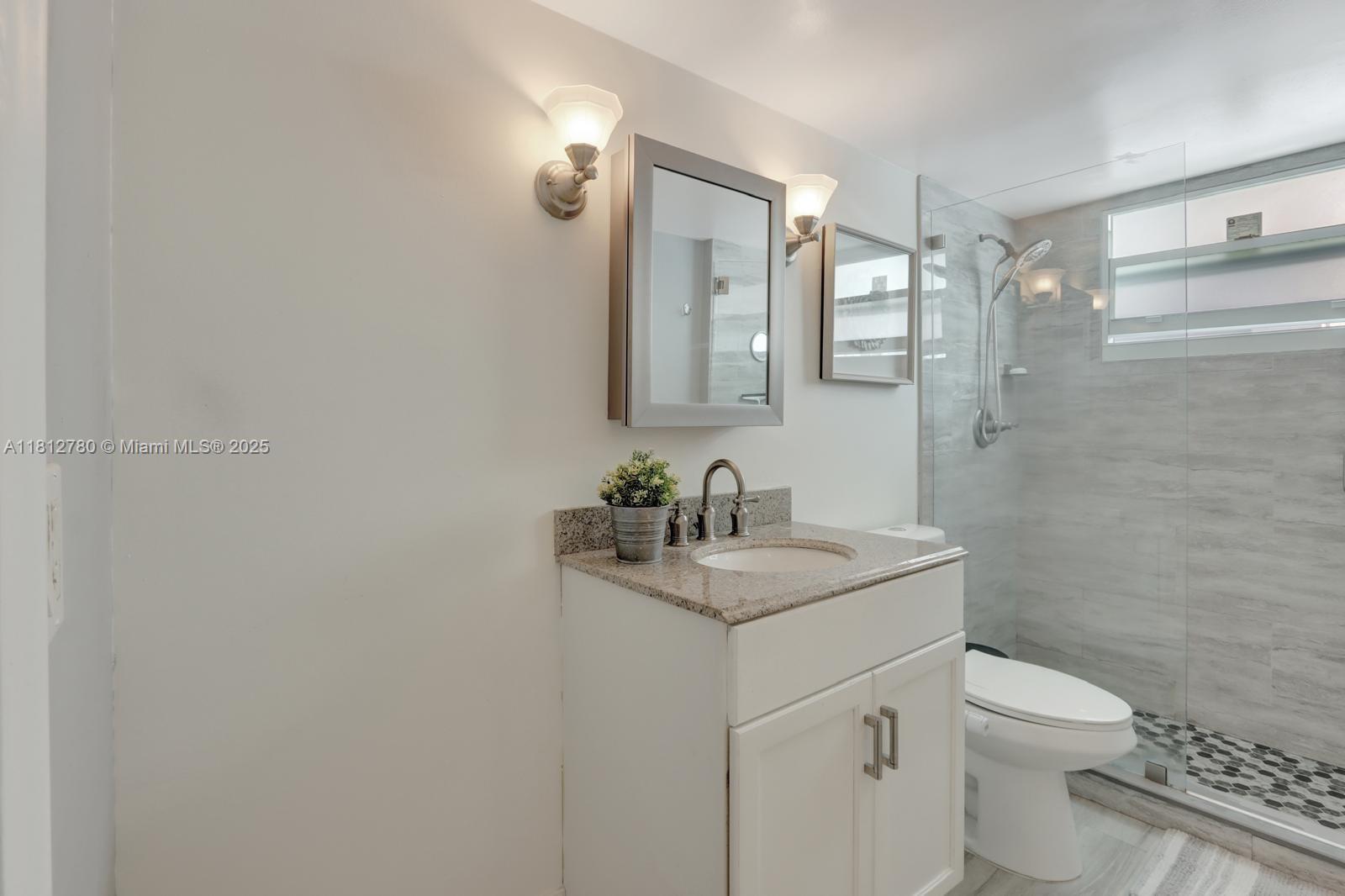 103 Royal Park Dr 3D