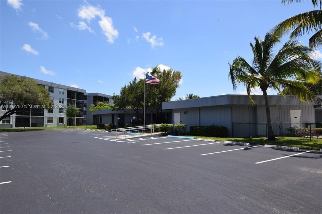 103 Royal Park Dr 3D