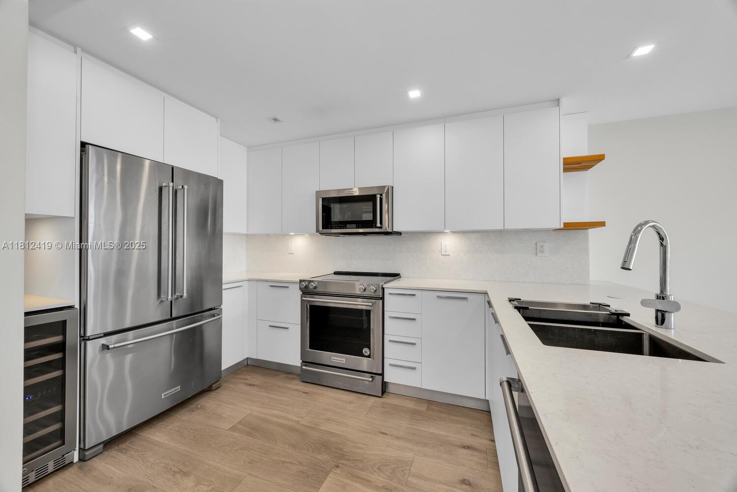 Property photo # 0