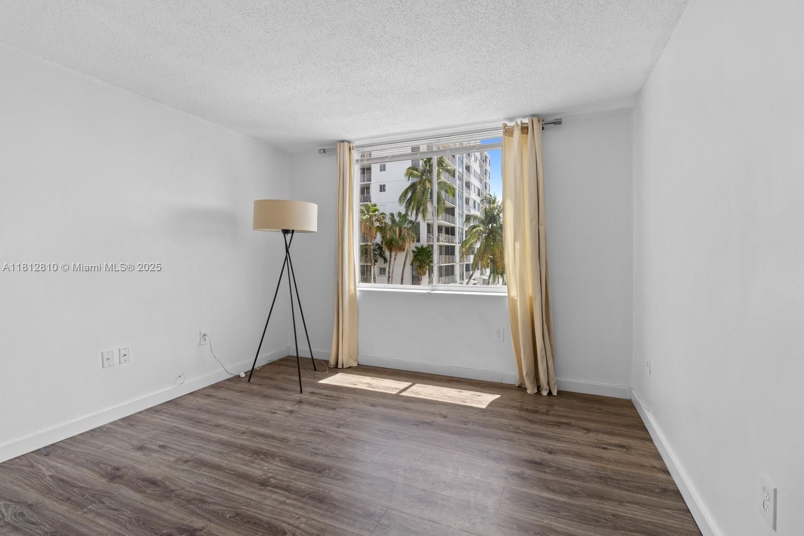 1720 NW N River Dr #308, Miami, Florida image 9