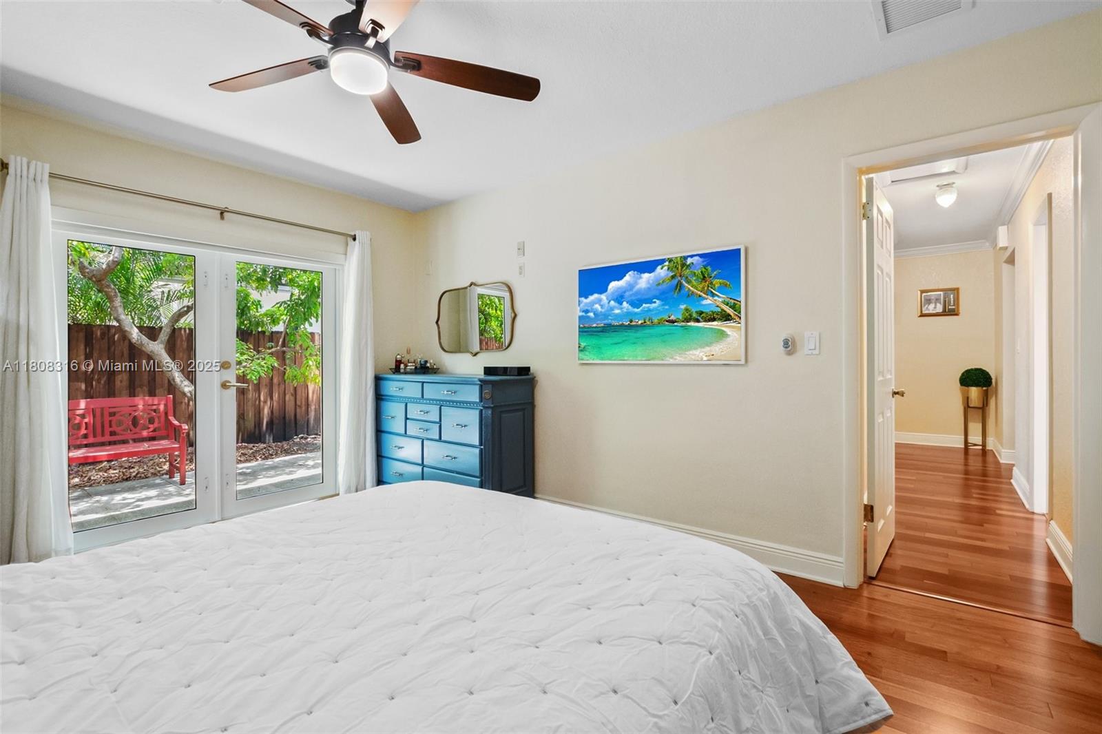 991 Dove Ave, Miami Springs, Florida image 19