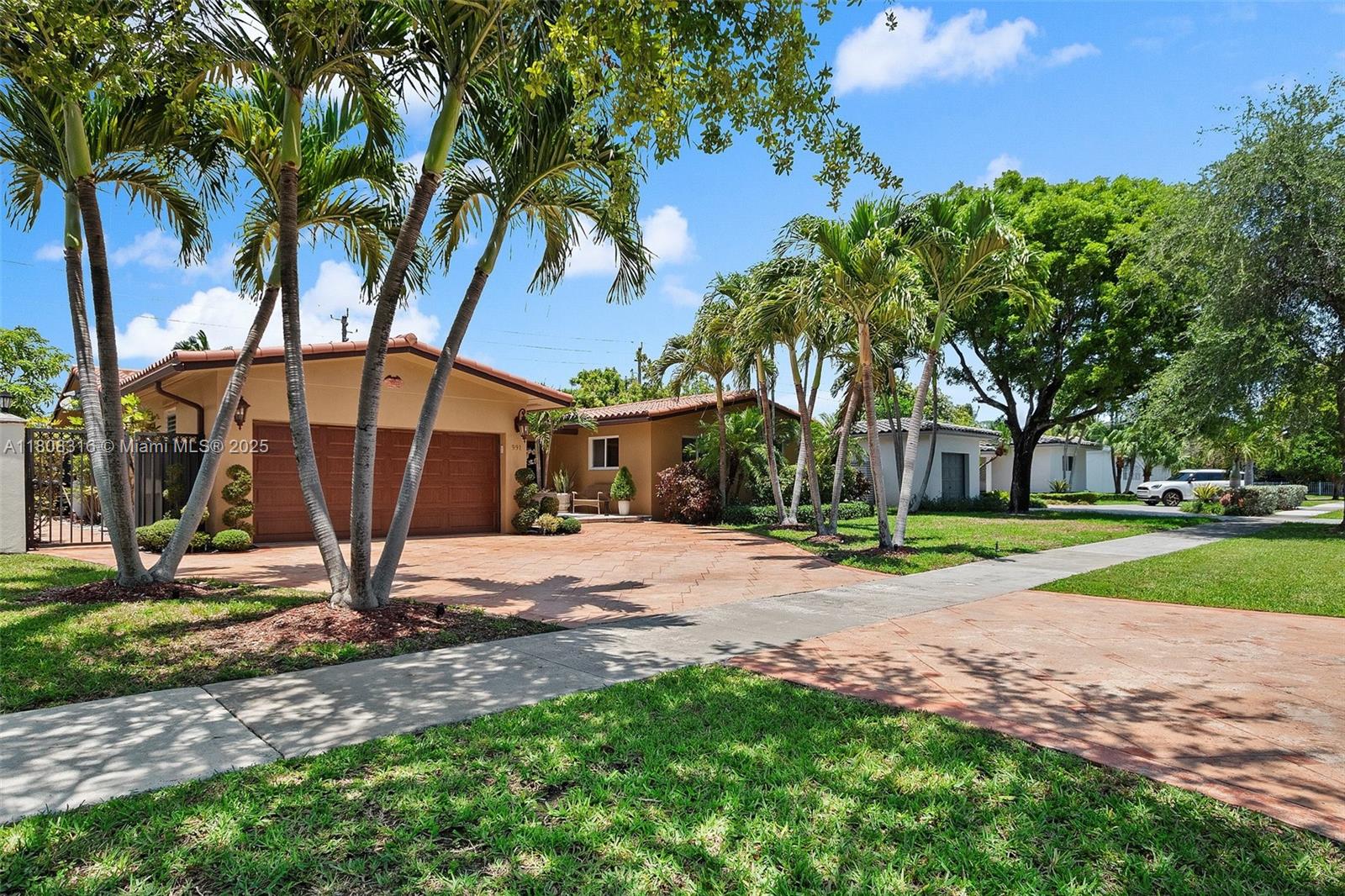 991 Dove Ave, Miami Springs, Florida image 2