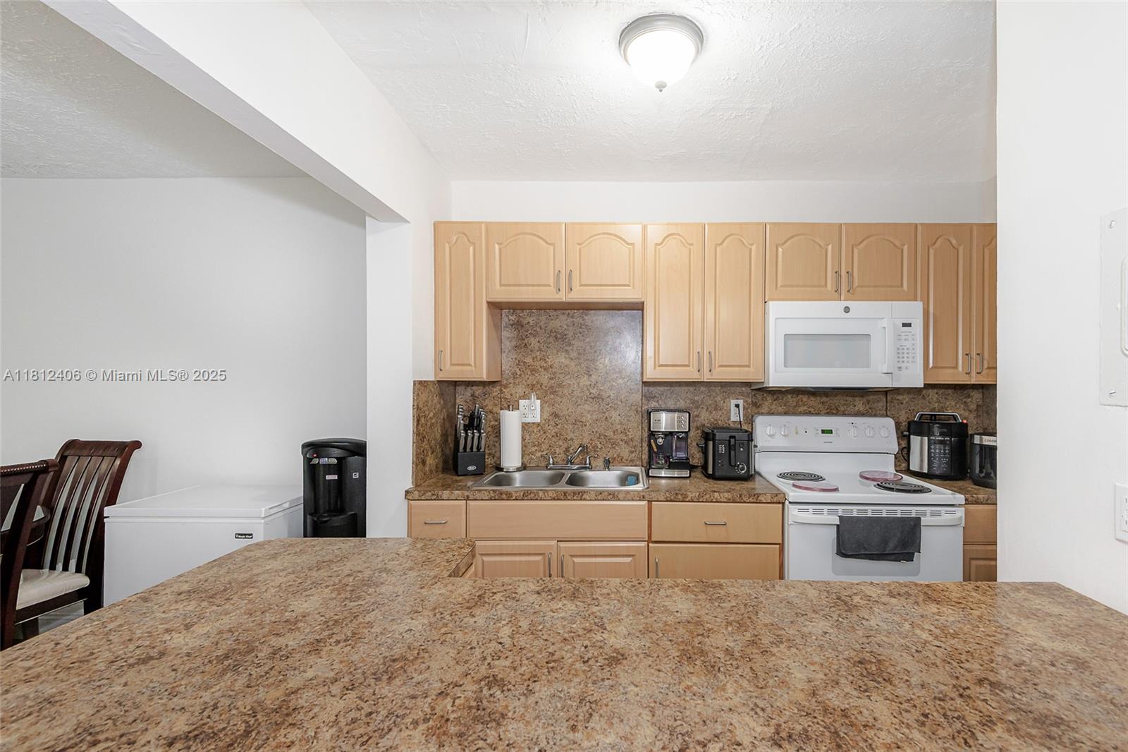 6070 W 18th Ave #116, Hialeah, Florida image 4