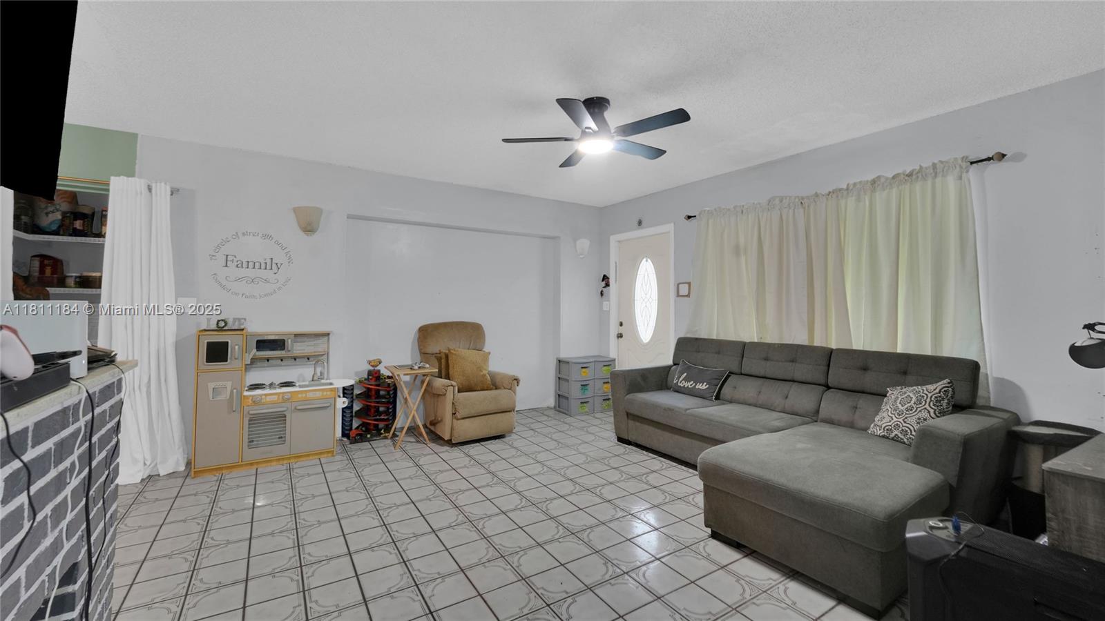 2286 SW 62nd Ter, Miramar, Florida image 7