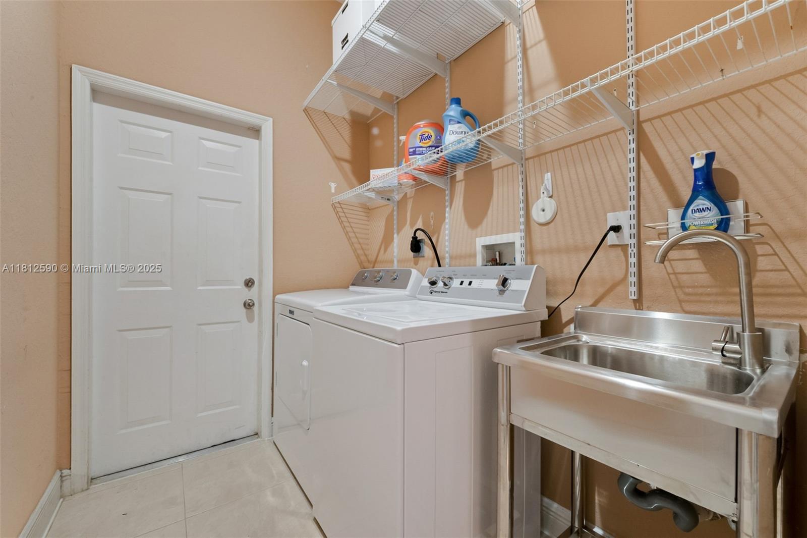 2046 SE 18th St, Homestead, Florida image 22