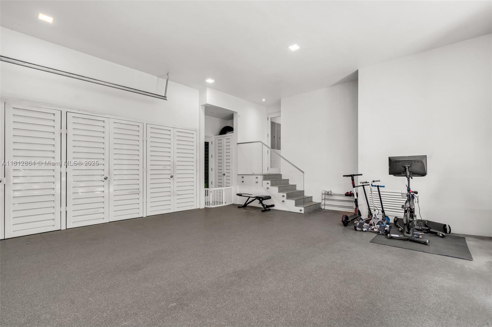 420 Island Dr, Key Biscayne, Florida image 47