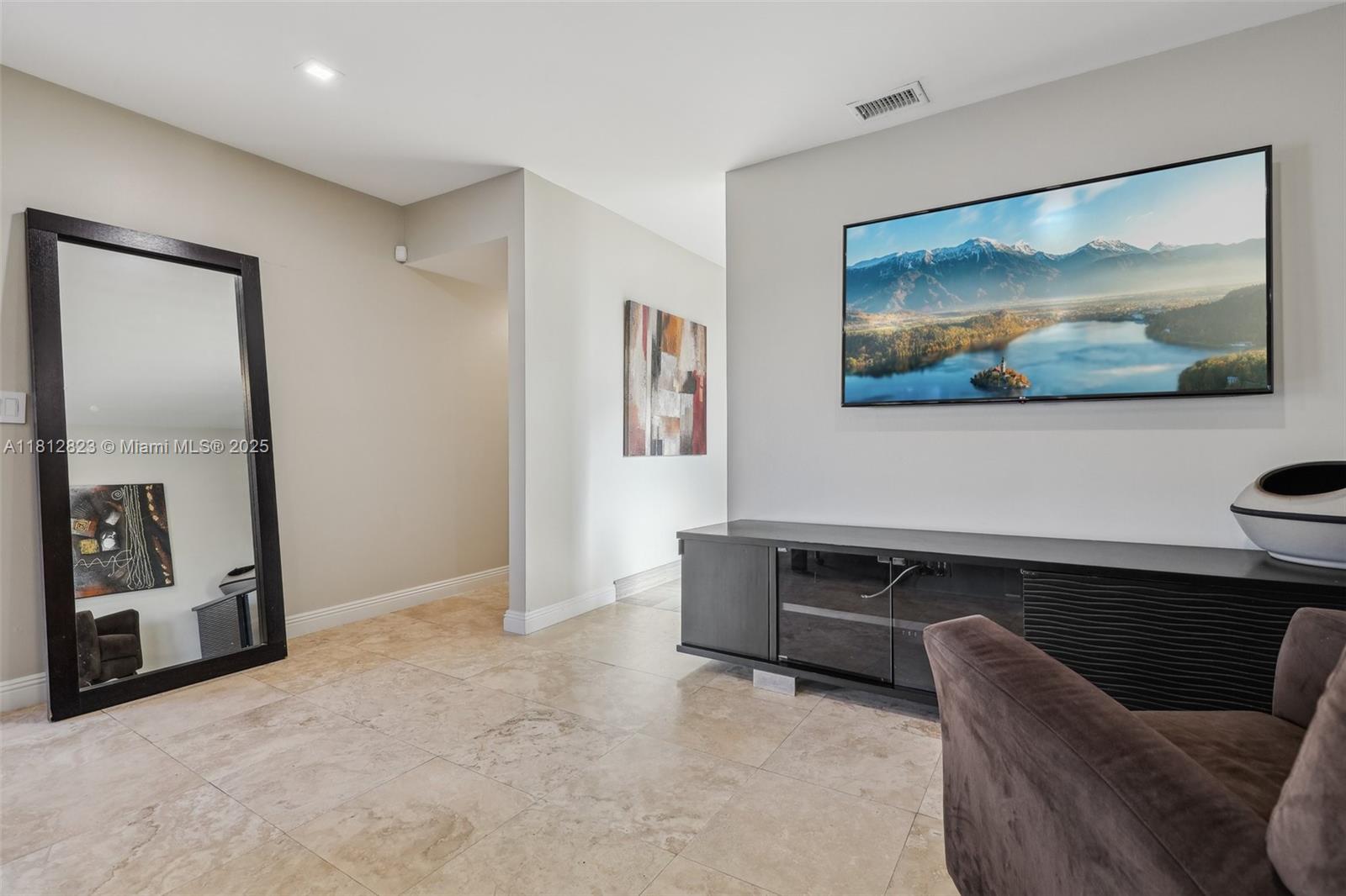 15050 E Falcons Lea Dr, Davie, Florida image 19