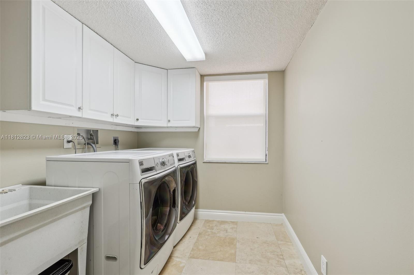 15050 E Falcons Lea Dr, Davie, Florida image 26