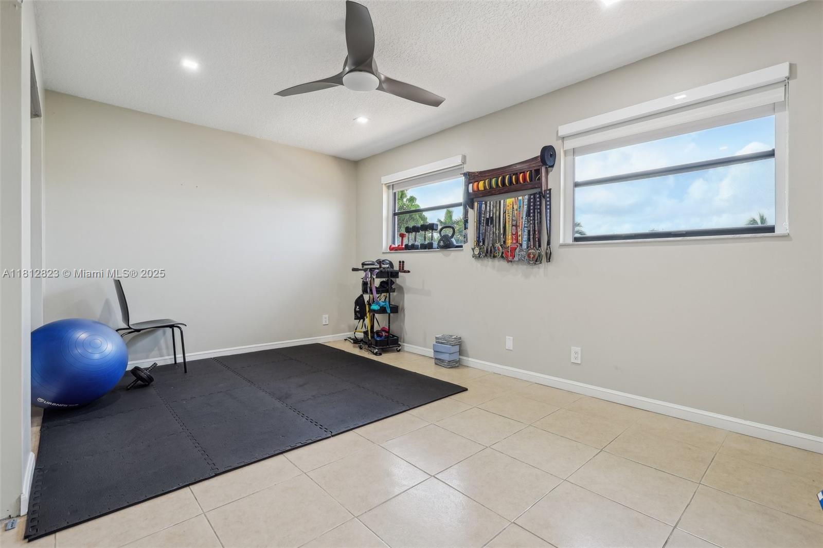 15050 E Falcons Lea Dr, Davie, Florida image 28