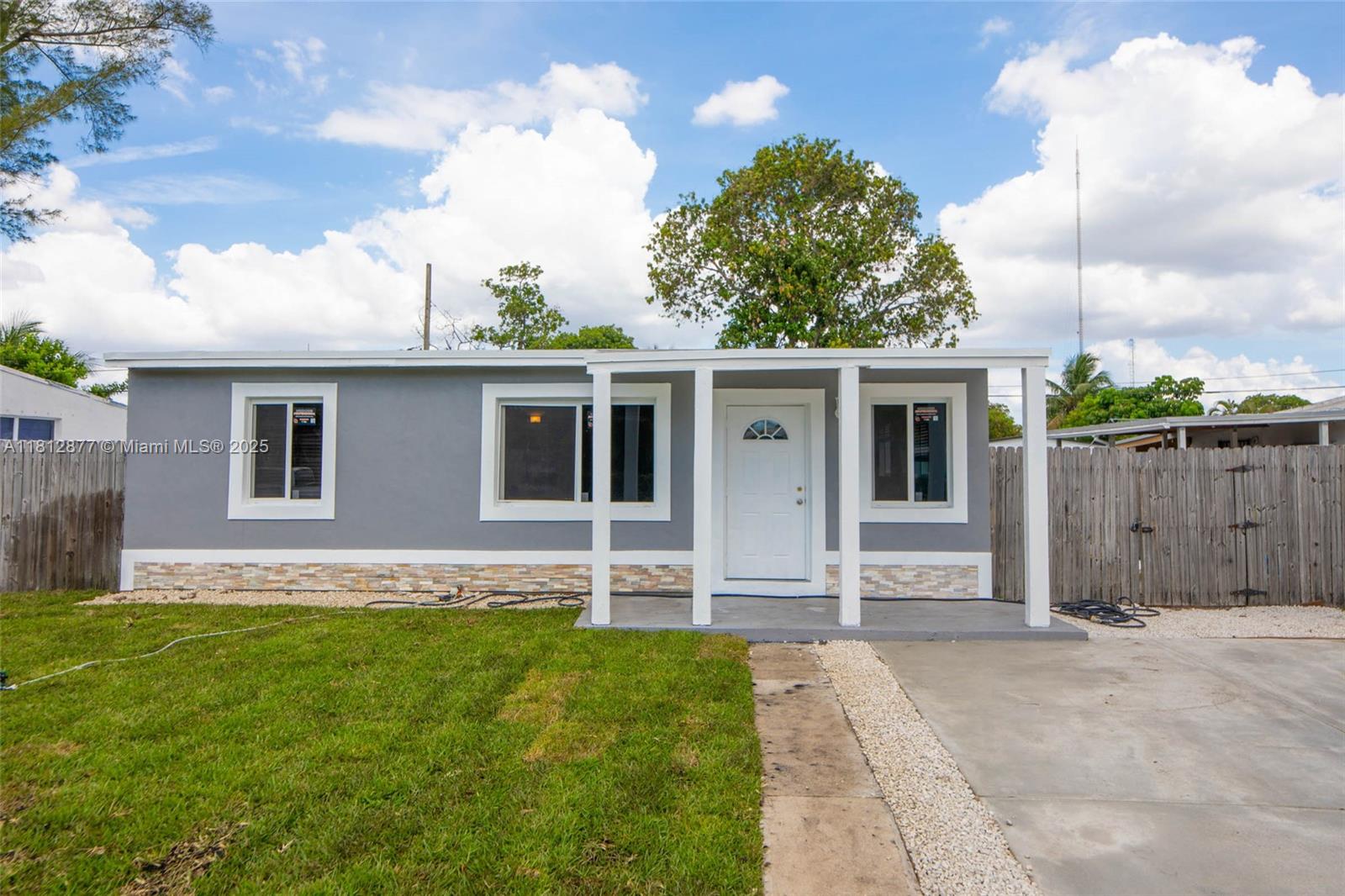 3710 SW 45th Ave, West Park, Florida image 1