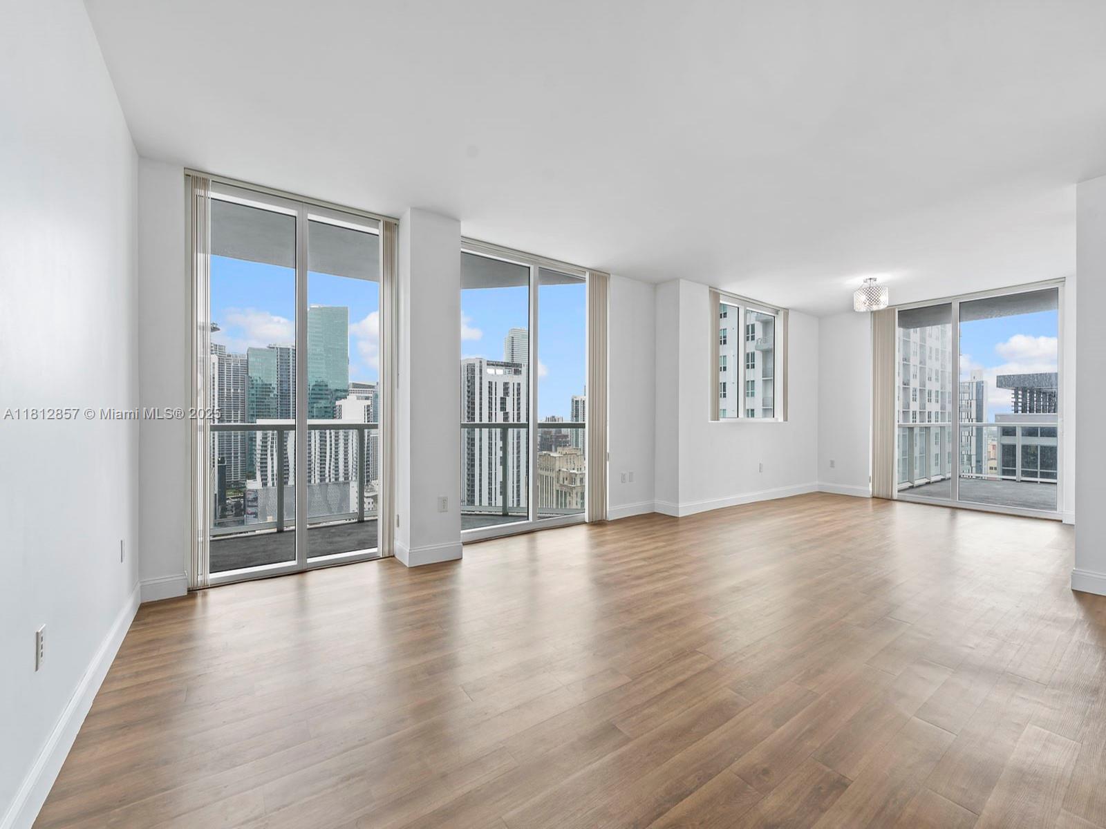 253 NE 2nd St #3108, Miami, Florida image 1