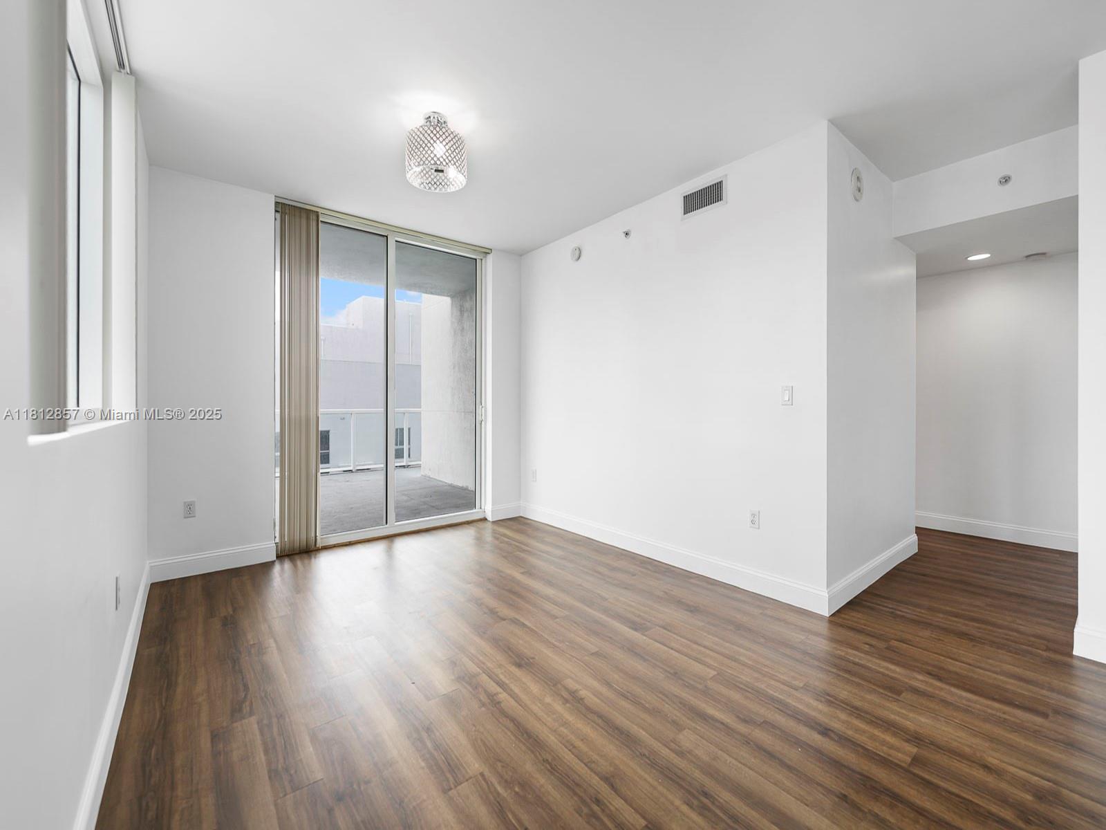 253 NE 2nd St #3108, Miami, Florida image 12