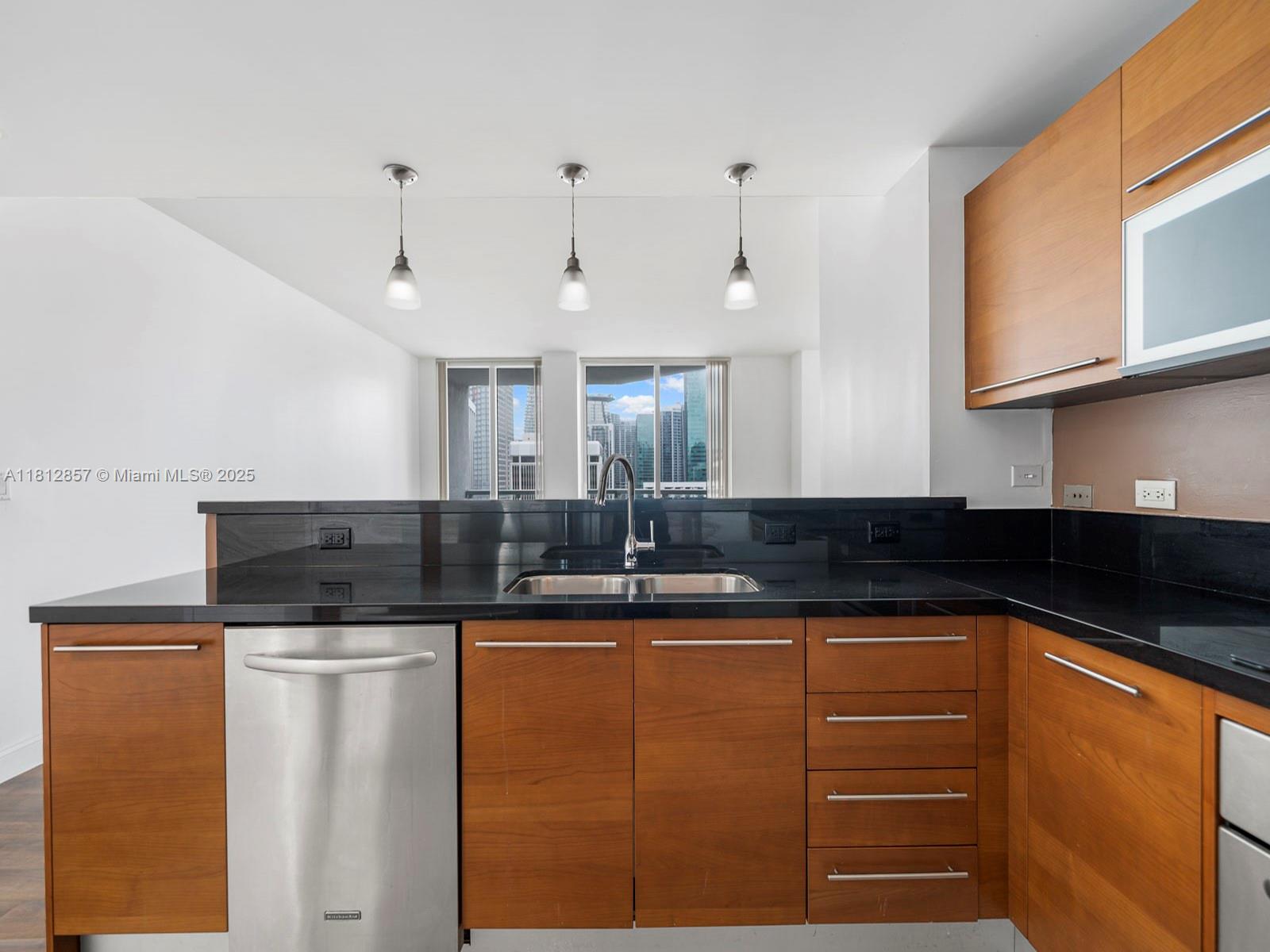 253 NE 2nd St #3108, Miami, Florida image 6